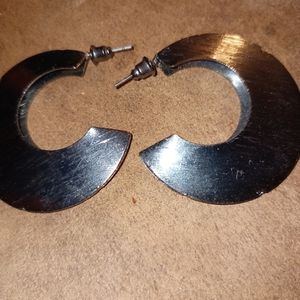 Nice silver blackish earrings